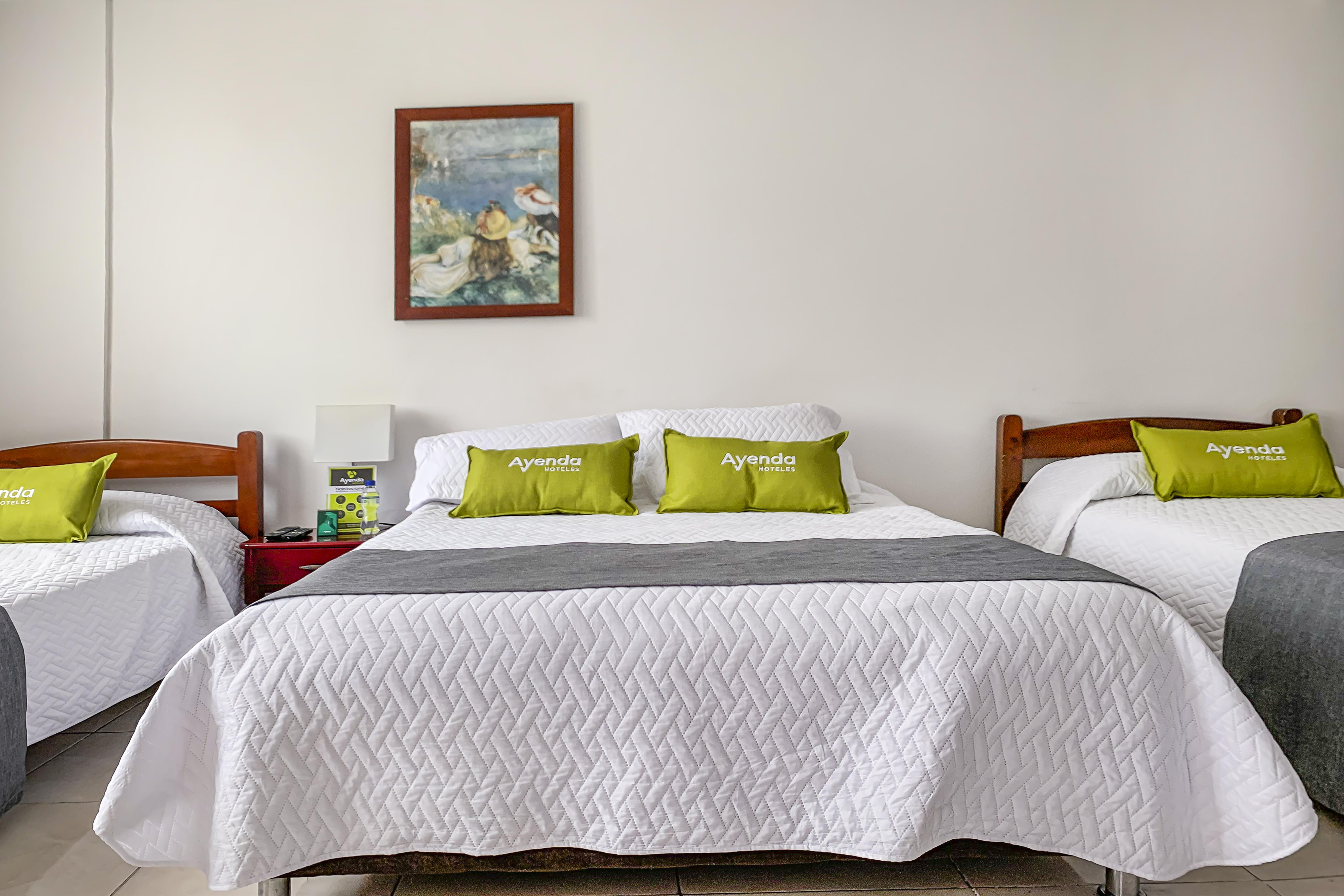 Ayenda 1080 Bogota Alpes Castellana Bed & Breakfast Exterior foto